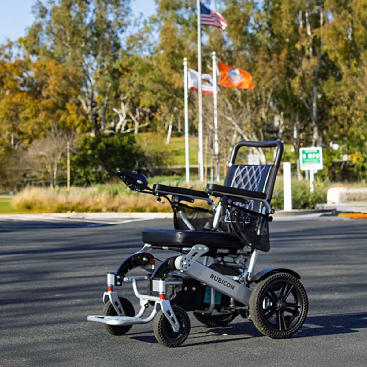 DX17 - Automatic Folding & Unfolding Portable Electric Wheelchair: Collapsible, Lightweight & All Terrain | Travel Friendly Power Wheelchair